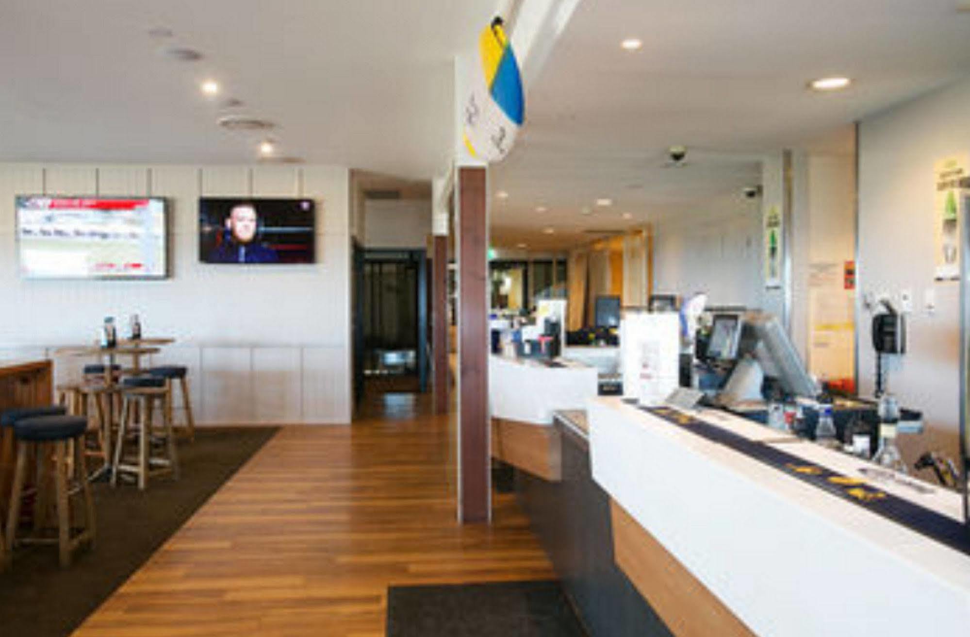 Hotel Caves Coastal Bar & 4*