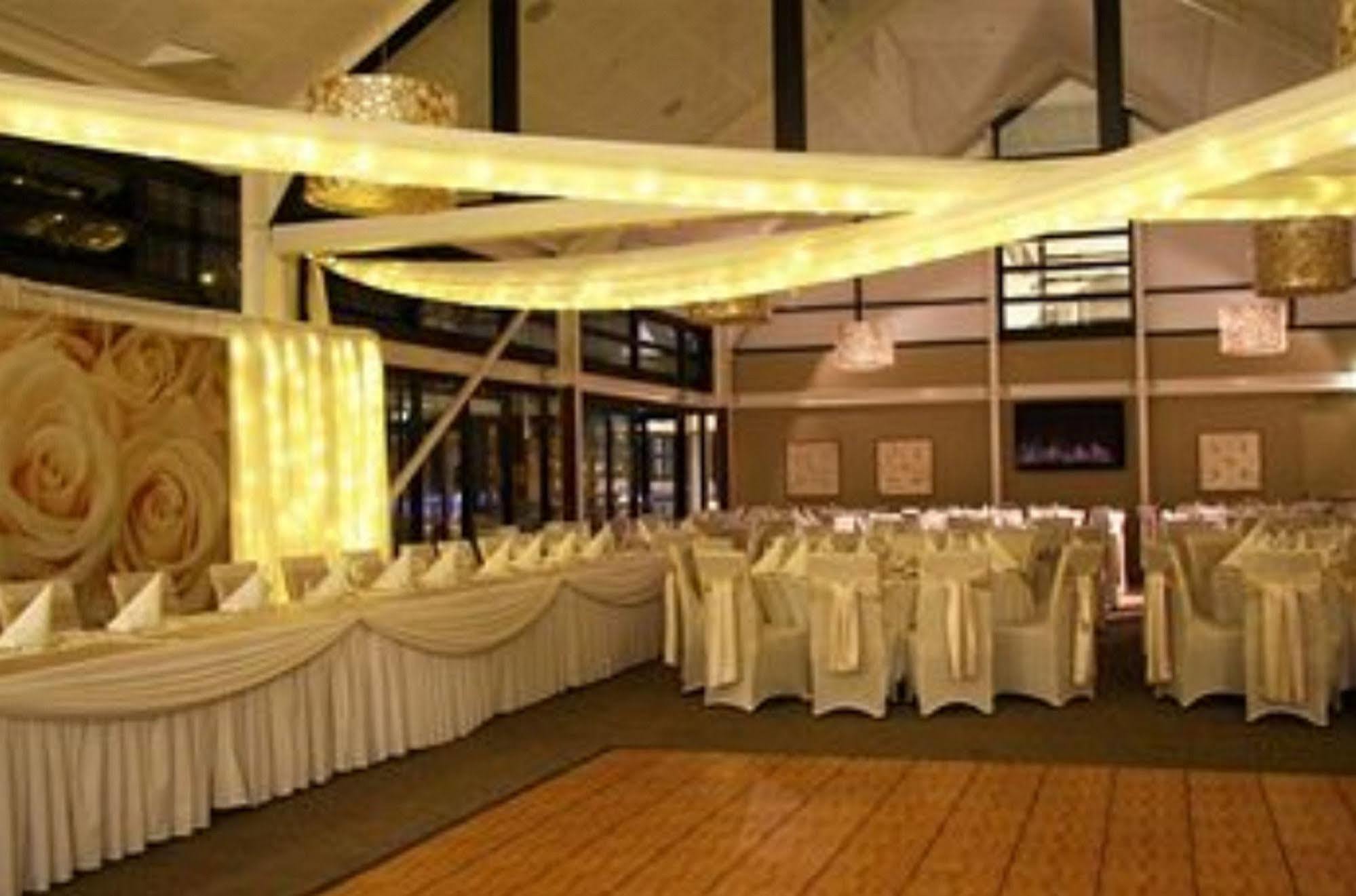 Hotel Caves Coastal Bar &