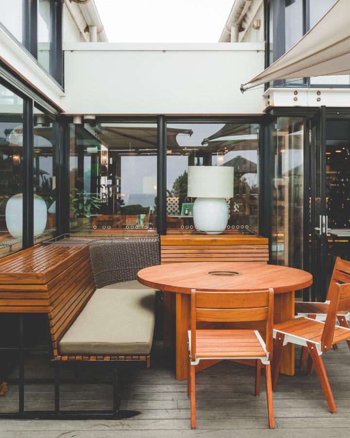 Hotel Caves Coastal Bar & Caves Beach